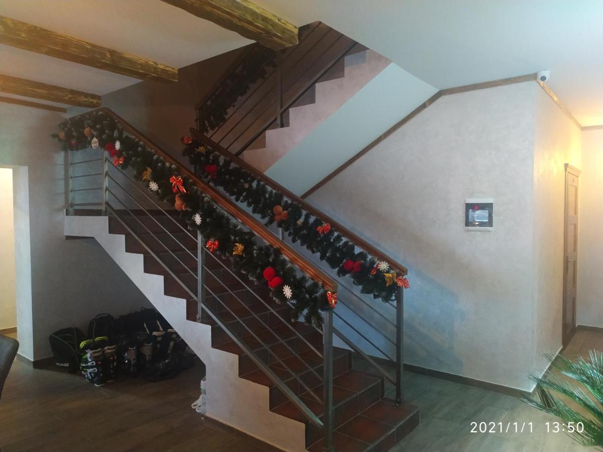 Князів Двір Hotel Boekovel Buitenkant foto