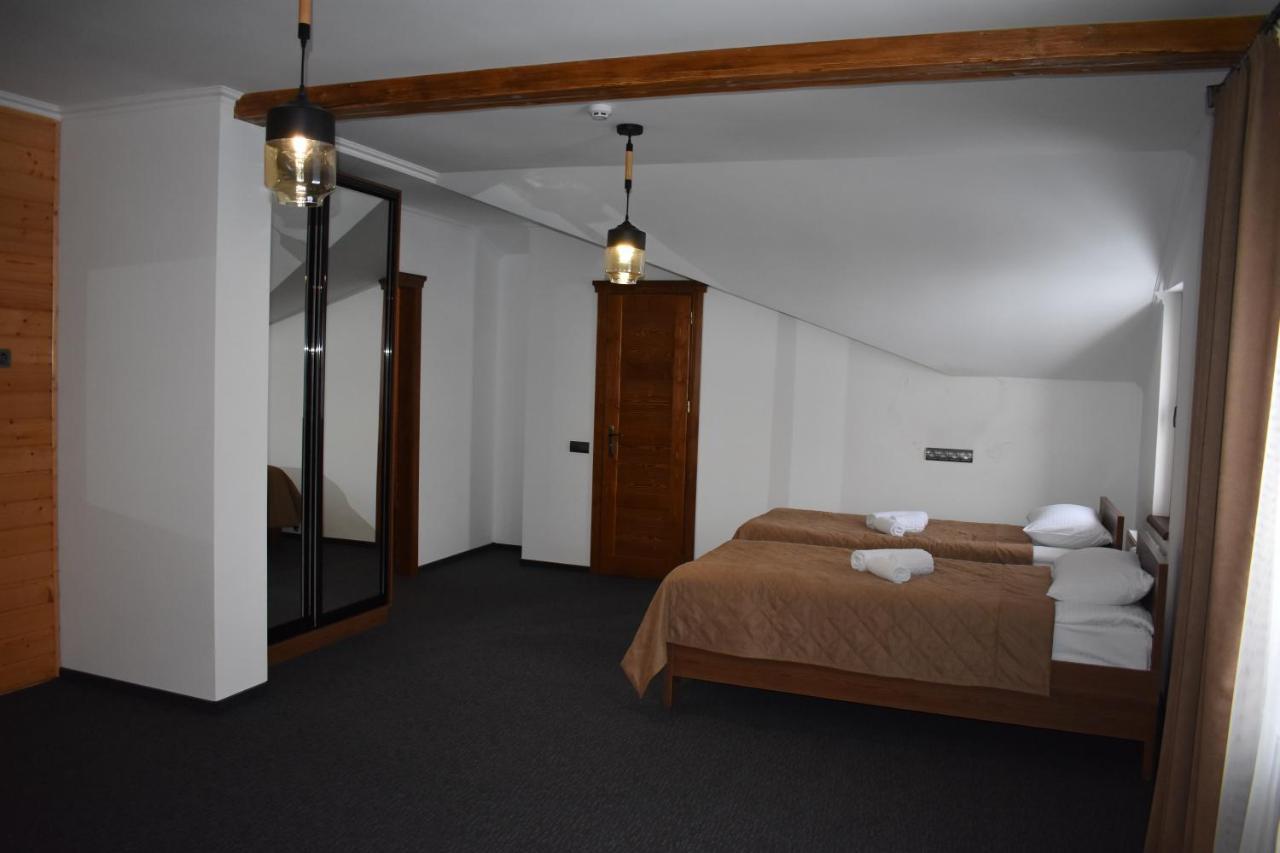 Князів Двір Hotel Boekovel Buitenkant foto