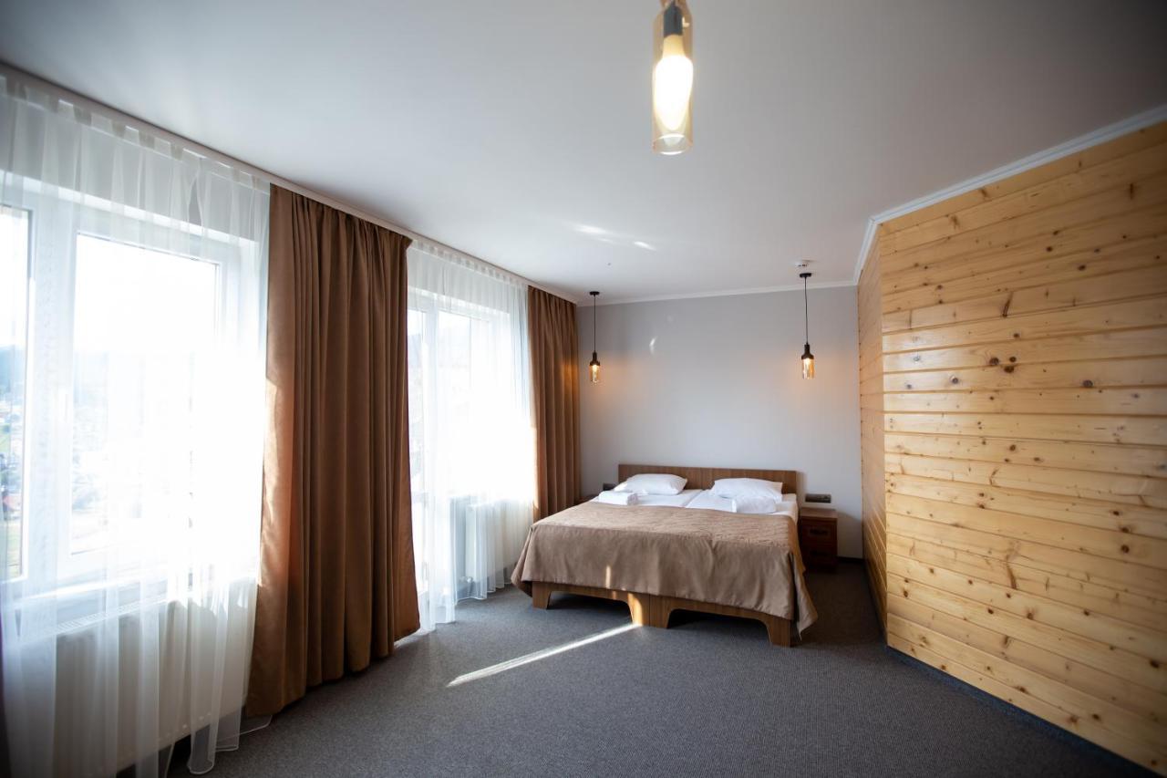 Князів Двір Hotel Boekovel Kamer foto