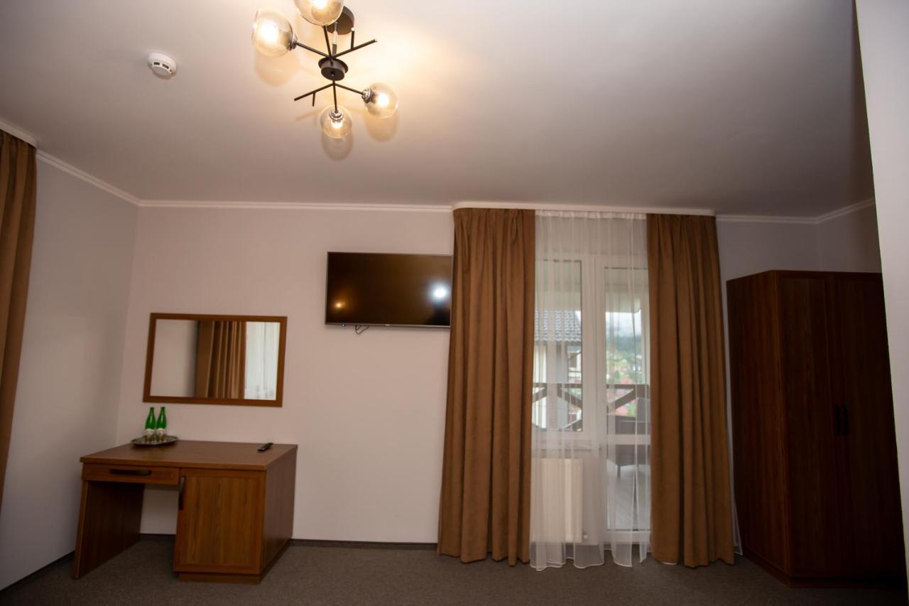 Князів Двір Hotel Boekovel Buitenkant foto