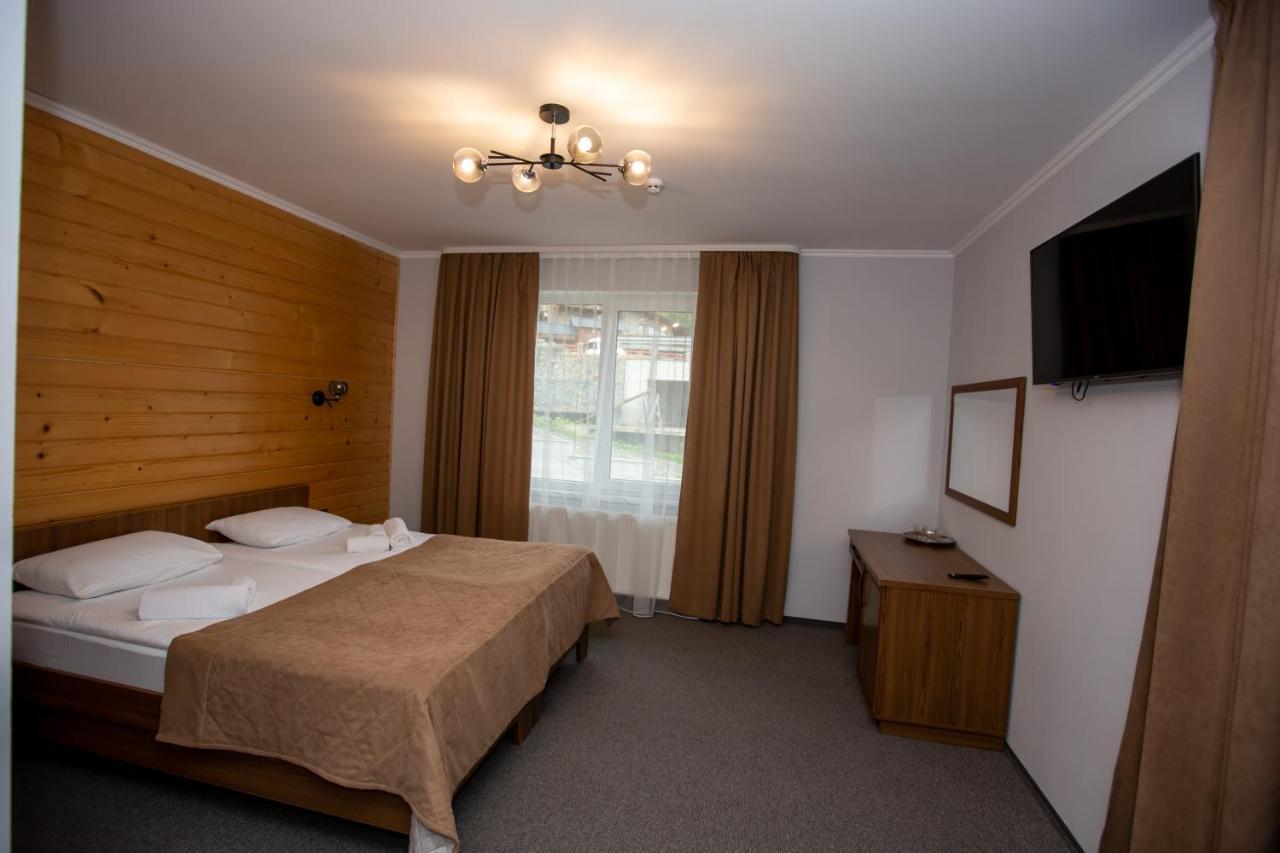 Князів Двір Hotel Boekovel Buitenkant foto