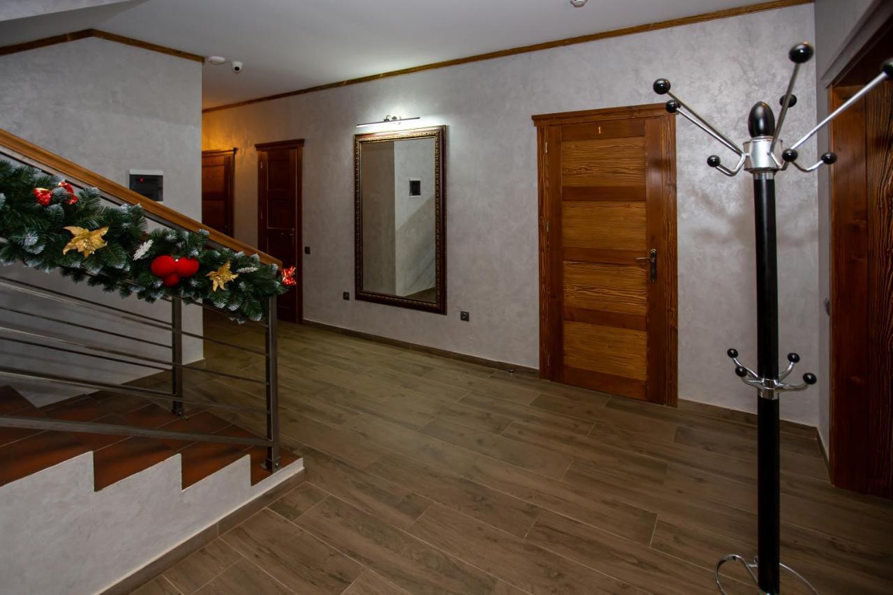 Князів Двір Hotel Boekovel Buitenkant foto